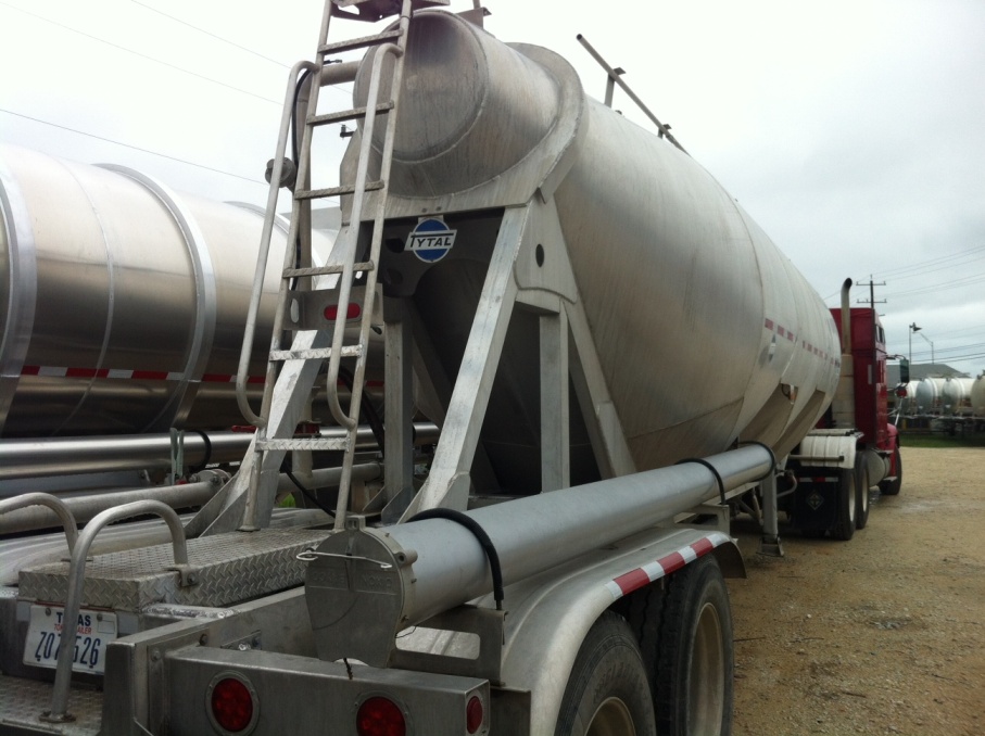 TYTAL USED DRY BULK TRAILER