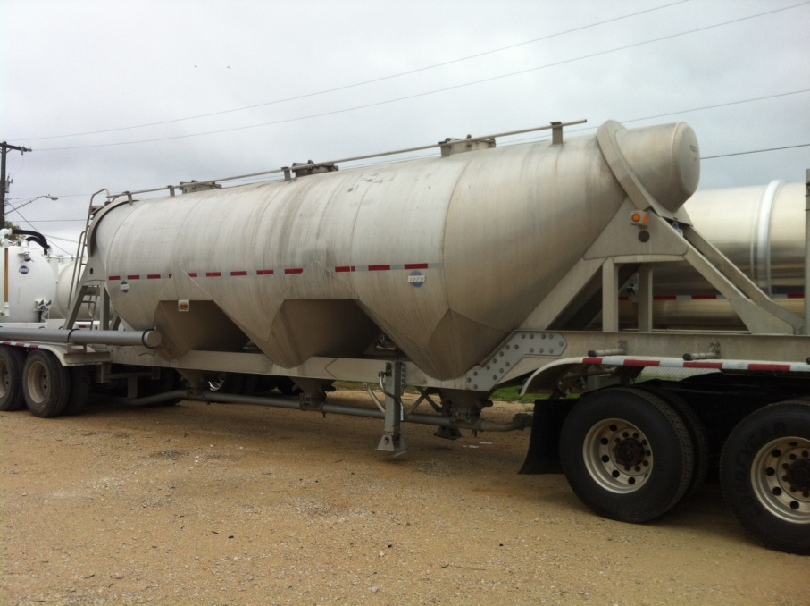 TYTAL USED DRY BULK TRAILER